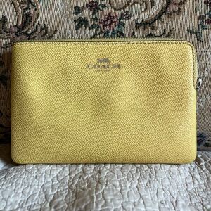 COACH CORNER ZIP WALLET